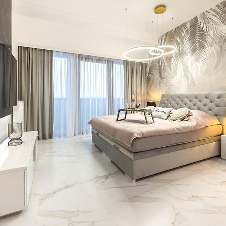 Hanza Tower Apartment No. 524 - Swimming Pool, Jacuzzi, Balcony Szczecin Ngoại thất bức ảnh