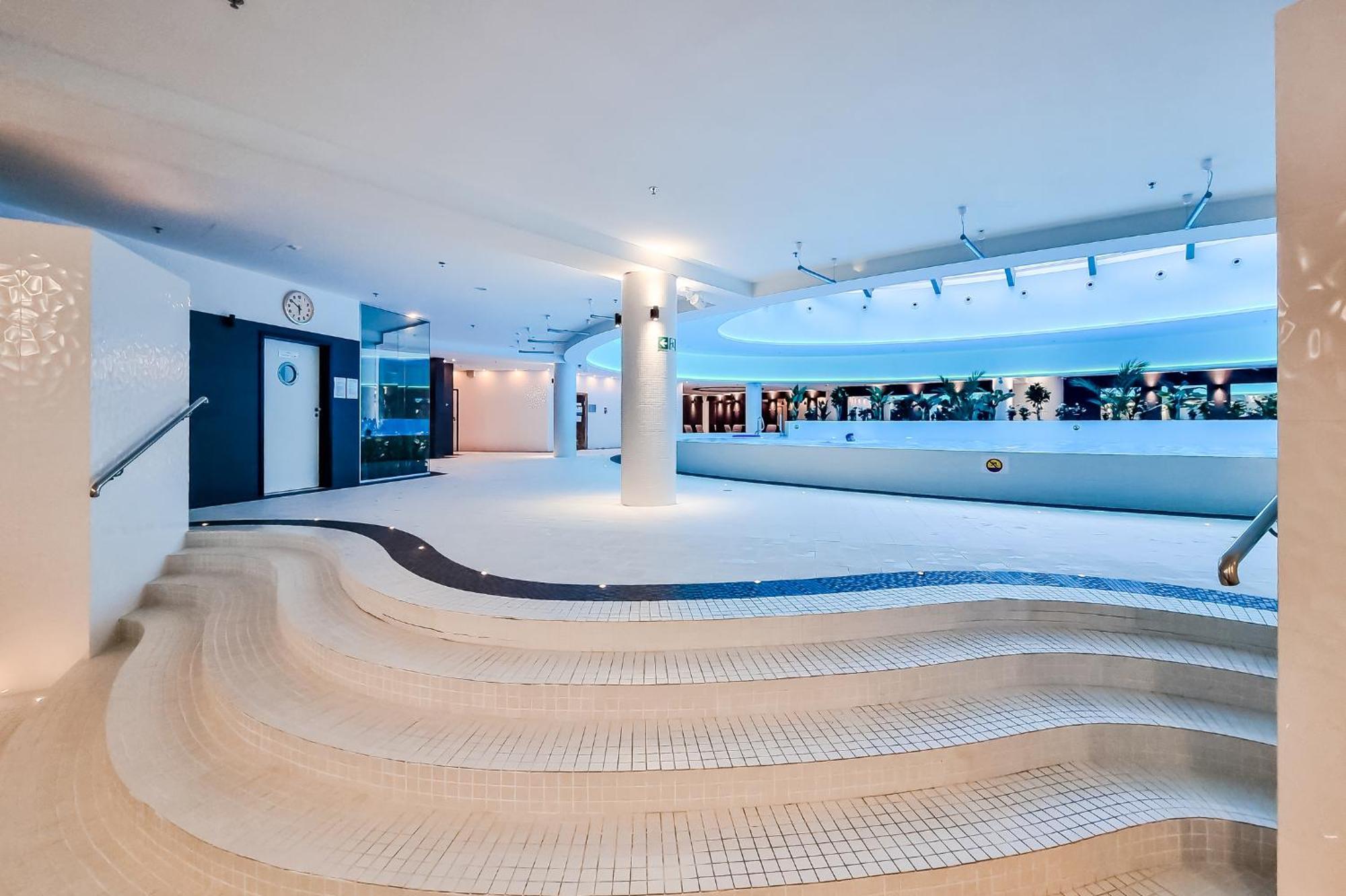 Hanza Tower Apartment No. 524 - Swimming Pool, Jacuzzi, Balcony Szczecin Ngoại thất bức ảnh